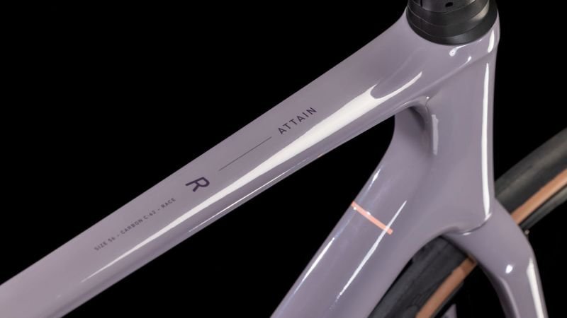 Cube Attain C:62 Race plumgrey´n´brink – Bild 2